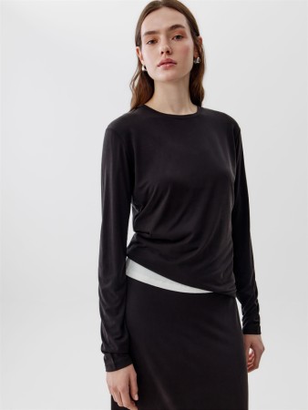 лонгслив приталенный из смесовой вискозы фотография