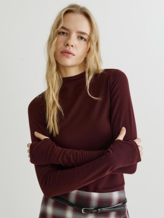 лонгслив с содержанием шелка и шерсти фотография