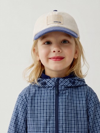 махровая бейсболка с патчем детская - аксессуары для девочек 