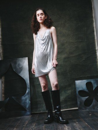 металлическое платье из линейки  young - детская одежда прилегающая 