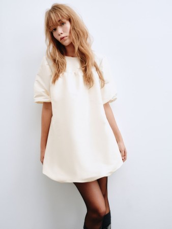 мини платье из линейки sela young - женские платья и сарафаны объемные 