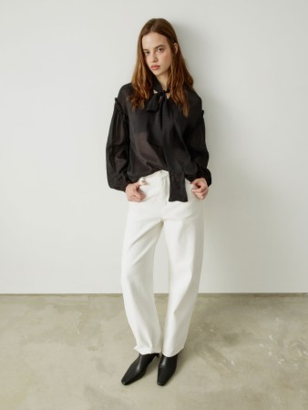 объемные джинсы со средней посадкой премиум качества фотография