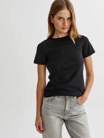 облегающая футболка кира - женские футболки российские 