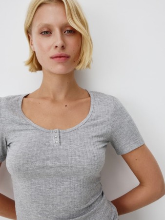 пижамная футболка фотография