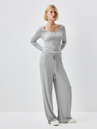 пижамные брюки фотография