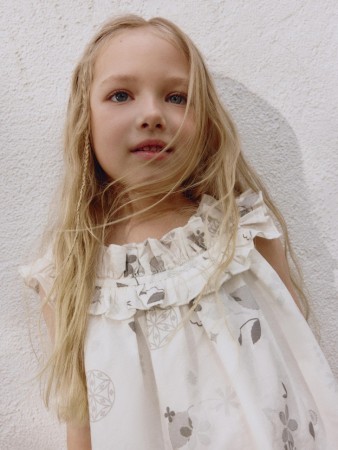 платье для девочек из коллекции art people с машей титовой - платья и сарафаны с принтом 