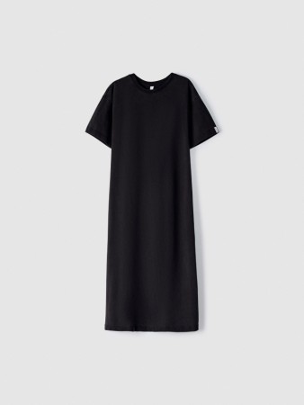 платье-футболка макси с патчем на рукаве - женские платья прямые 