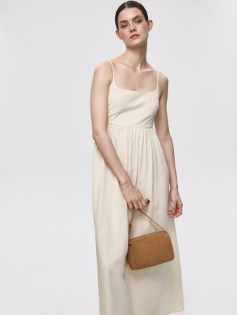 платье макси на тонких бретелях фотография