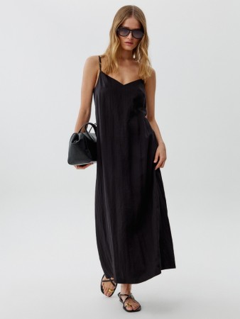 платье миди из смесового лиоцелла и вискозы фотография