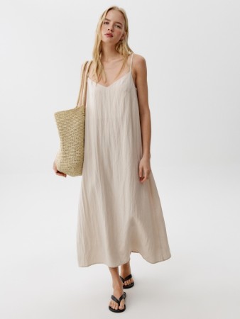 платье миди из смесового лиоцелла и вискозы фотография