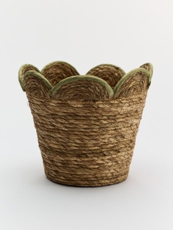 плетеная корзина с фигурной кромкой - товары для хранения