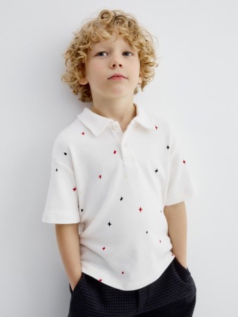 поло с новогодним принтом для мальчиков - детская одежда, обувь и аксессуары для всех возрастов белая 