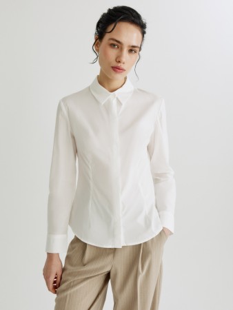 приталенная рубашка из хлопка фотография