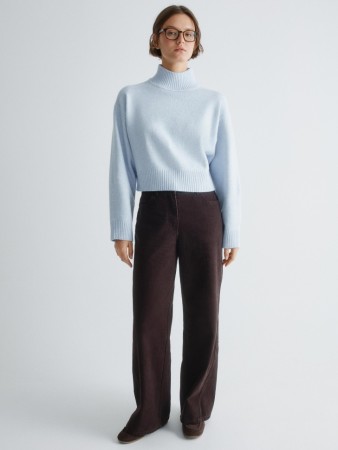 прямые брюки из хлопка с эффектом стирки фотография