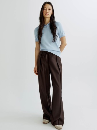 прямые брюки из костюмной ткани фотография