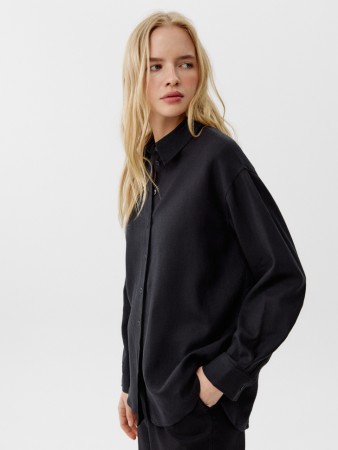 рубашка классическая из льна и вискозы фотография