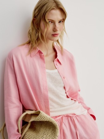 рубашка классическая из льна фотография