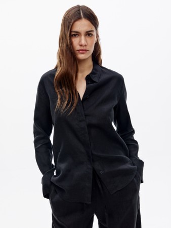 рубашка классическая из льна фотография