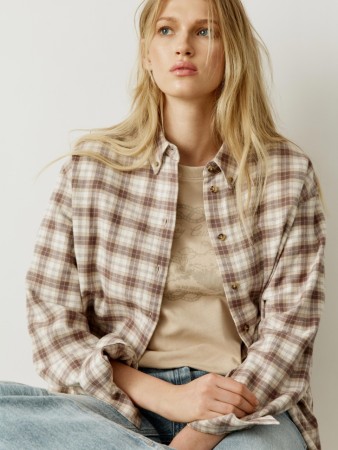 рубашка оверсайз из хлопка фотография