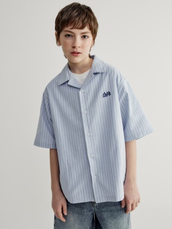 рубашка оверсайз с коротким рукавом для мальчиков фотография