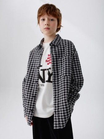 рубашка в клетку оверсайз для мальчиков фотография