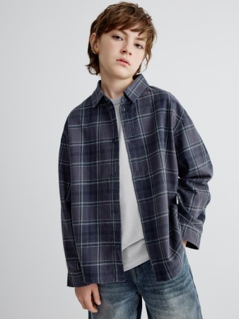 рубашка в клетку оверсайз для мальчиков фотография