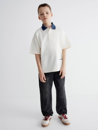 рваные джинсы свободного кроя для мальчиков фотография