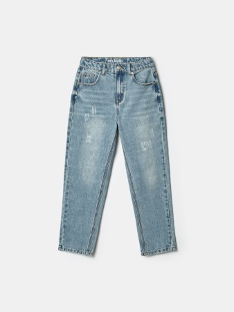 рваные джинсы свободного кроя для мальчиков фотография