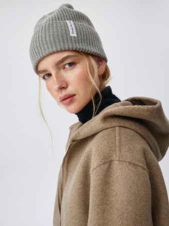 шапка-бини из смесовой шерсти - женские головные уборы
