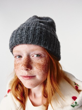 шапка с вышивкой для девочек - аксессуары с отворотом 