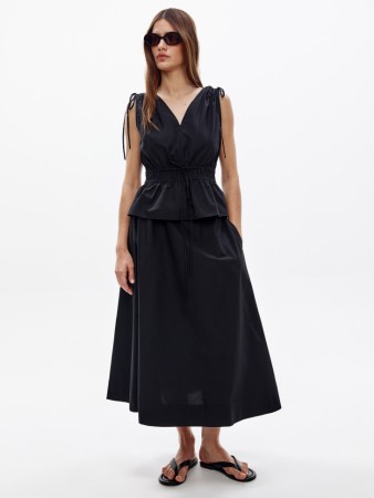 широкая юбка миди из хлопка фотография