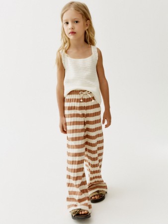 широкие брюки в полоску для девочек фотография