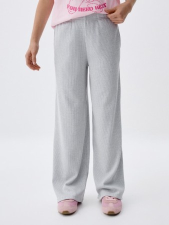 широкие брюки в рубчик для девочек фотография