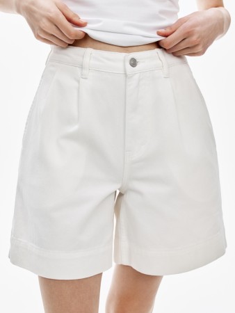 широкие джинсовые шорты с высокой посадкой - женские шорты с вытачками 