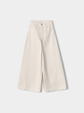 широкие джинсы на высокой посадке фотография