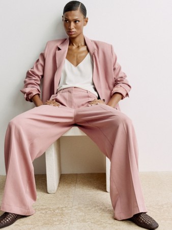 широкие классические брюки из тенселя премиум качества фотография