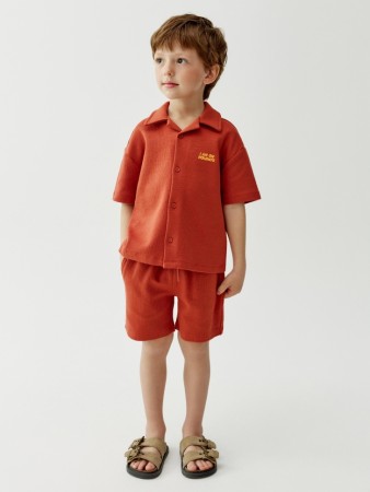 шорты из фактурного трикотажа для мальчиков фотография