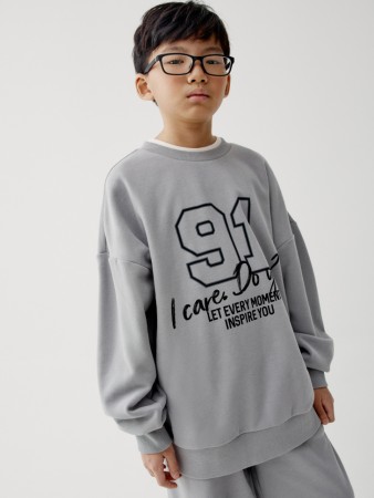 свитшот оверсайз с принтом для мальчиков фотография