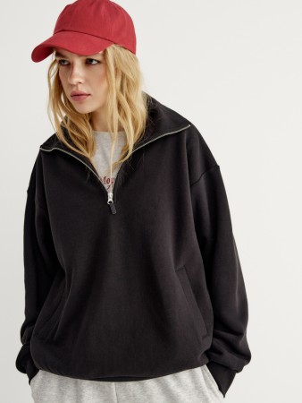 свитшот оверсайз с воротником на молнии - женская одежда кожаная 