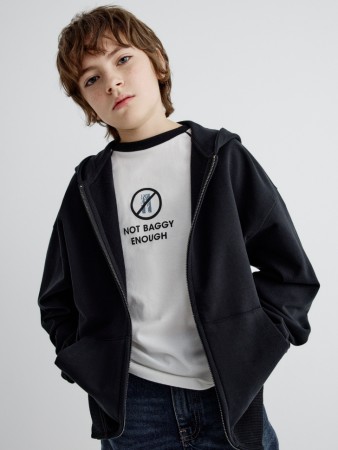 толстовка с капюшоном детская фотография