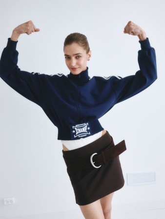 толстовка с лампасами из линейки  young - толстовки и олимпийки