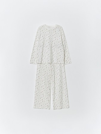 трикотажная пижама с принтом фотография