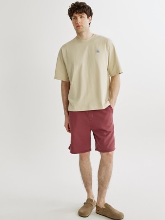 трикотажные прямые шорты фотография