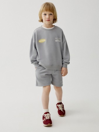 трикотажные шорты с принтом для мальчиков фотография