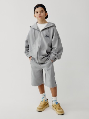 трикотажные удлиненные шорты для мальчиков фотография