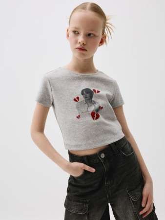 укороченная футболка с принтом w24 для девочек - детская одежда, обувь и аксессуары