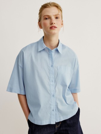 укороченная рубашка оверсайз из хлопка фотография