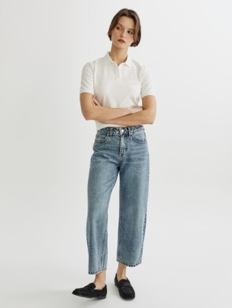 укороченные объемные джинсы со средней посадкой - женские джинсы