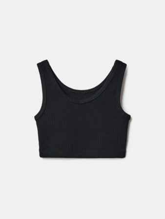 укороченный топ в рубчик девочек фотография