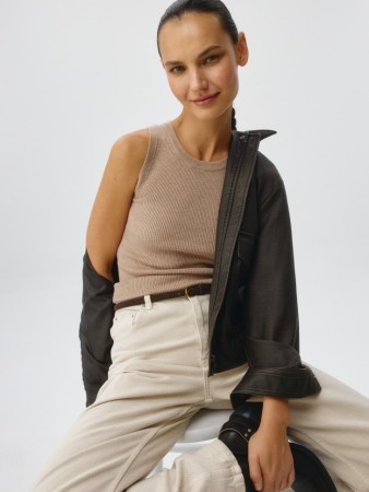 укороченный топ в рубчик - женские топы из вискозы 